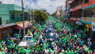Photo of Miles de trabajadoras y trabajadores conmemoran Día Internacional del Trabajo marchando con la Fuerza del Pueblo