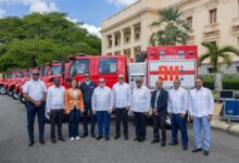 Photo of Alcalde Jesús Jerez recibe nuevo camión de bomberos para Montecristi