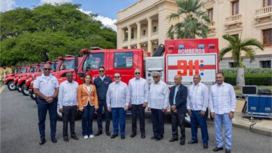 Photo of Alcalde Jesús Jerez recibe nuevo camión de bomberos para Montecristi