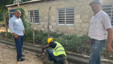 Photo of Alcalde Jesús Jerez da inicio a construcción de contenes en el sector Francisco Javier