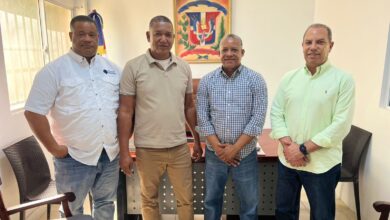Photo of Alcalde Jesús Jerez recibe visita de cortesía del presidente del Comité Olímpico y Federación de Sóftbol