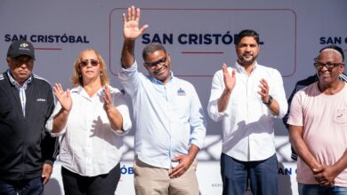 Photo of Propeep ilumina la Navidad en San Cristóbal con encendido de parque, jornada social y entrega Bono Navideño