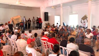 Photo of FUPAC y la Liga de Softball Montecristeña Norberto De La Cruz, realizan tradicional entrega de canastas navideñas en Montecristi