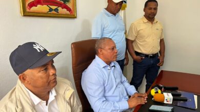 Photo of Alcalde Jesús Jerez denuncia ocupación de terrenos en Montecristi y señala a quienes han traído a estas personas a la provincia