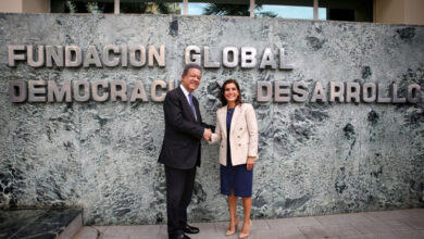 Photo of Embajadora de Estados Unidos visita a Leonel en Funglode