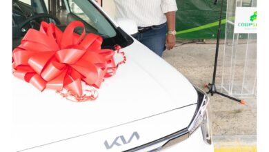 Photo of COOPSANO ENTREGA CARRO 0 KILÓMETRO A SOCIA GANADORA EN MONTECRISTI
