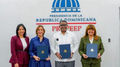 Photo of Propeep y Banco Adopem firman convenio para impulsar inclusión financiera de emprendedores informales del país