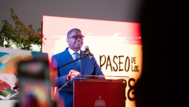 Photo of Propeep inaugura exposición “Entre Muros y Colores” y presenta segunda edición del álbum sobre el Paseo de los Colores
