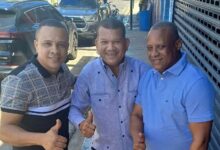 Photo of Dr. Yorman Vásquez recibe apoyo para Diputado, de dos aspirantes a regidores de Montecristi